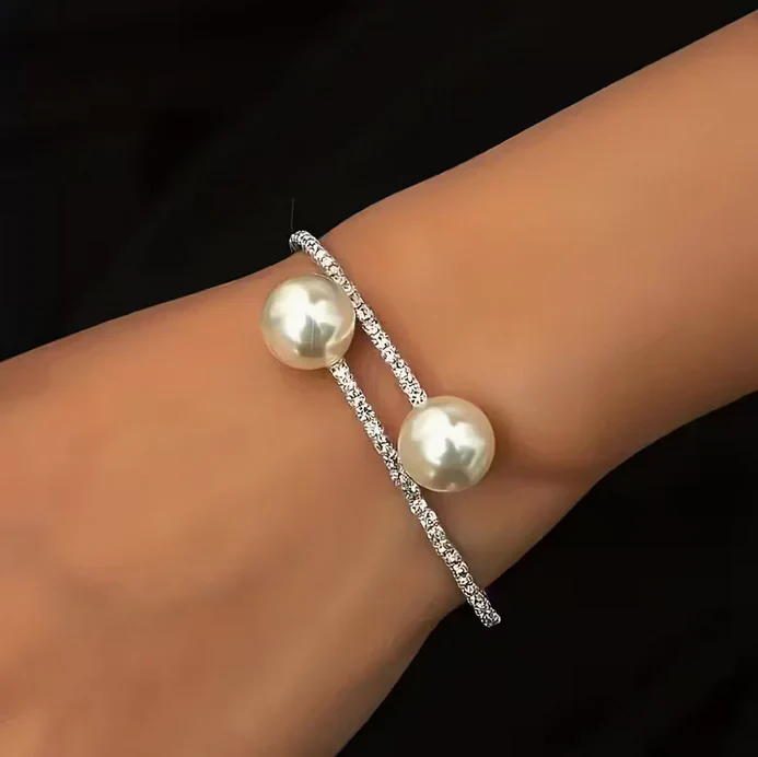 Eden Pearl Bracelet